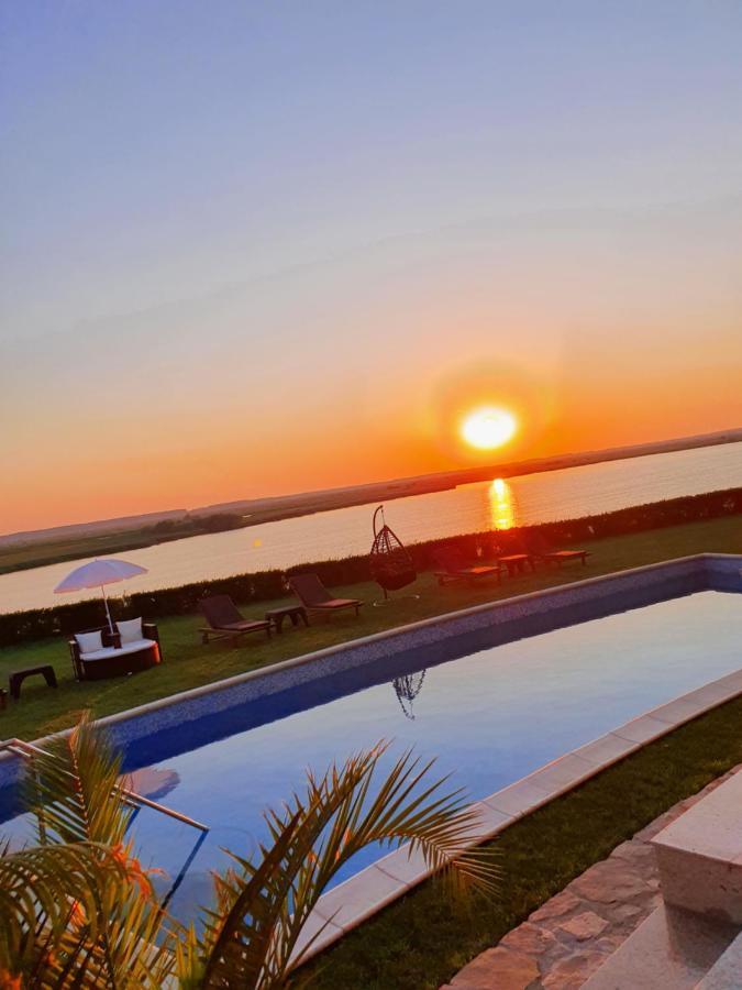 Casa Miralago Boutique Adults Only Tulcea Exterior photo