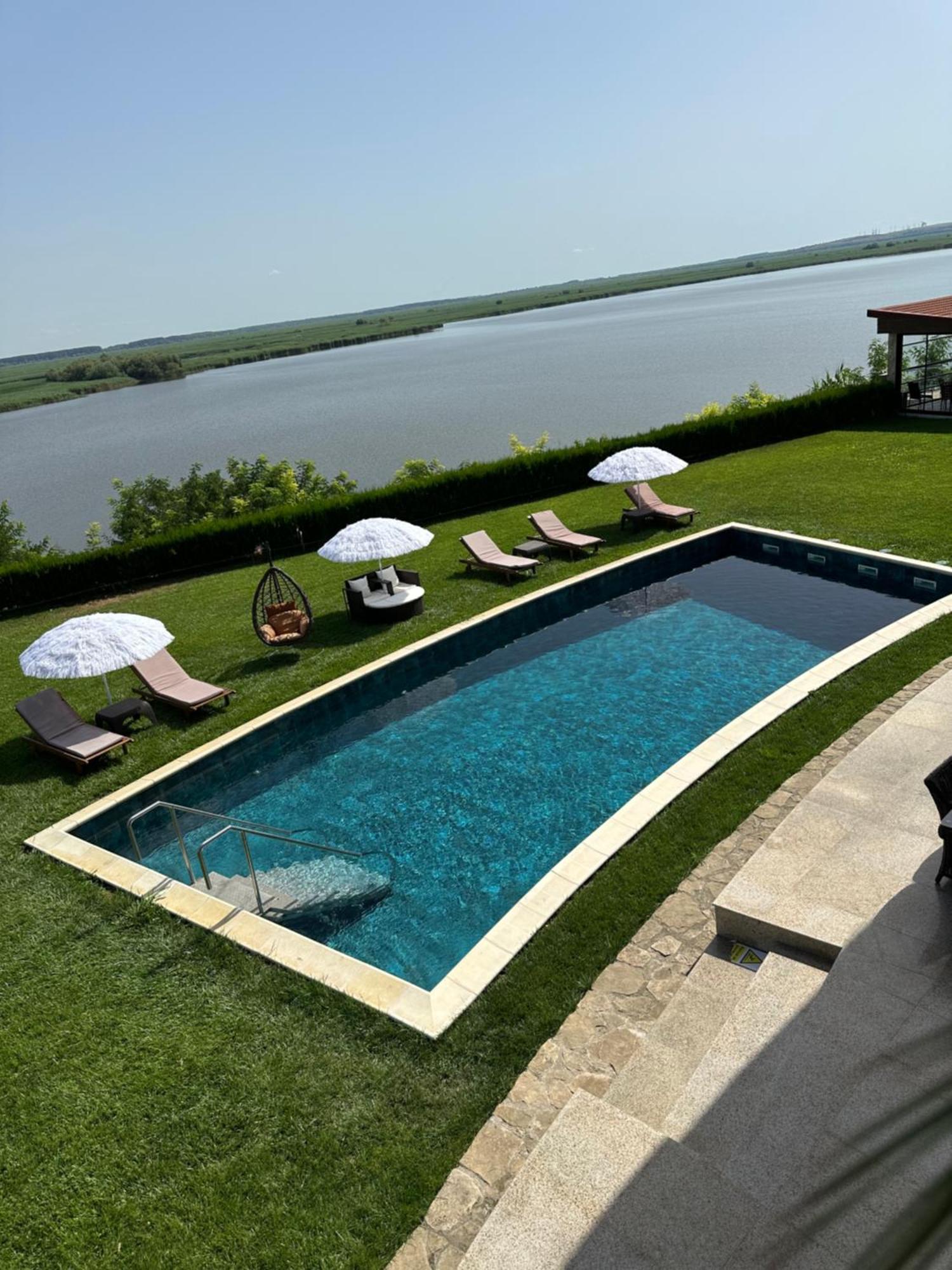 Casa Miralago Boutique Adults Only Tulcea Exterior photo