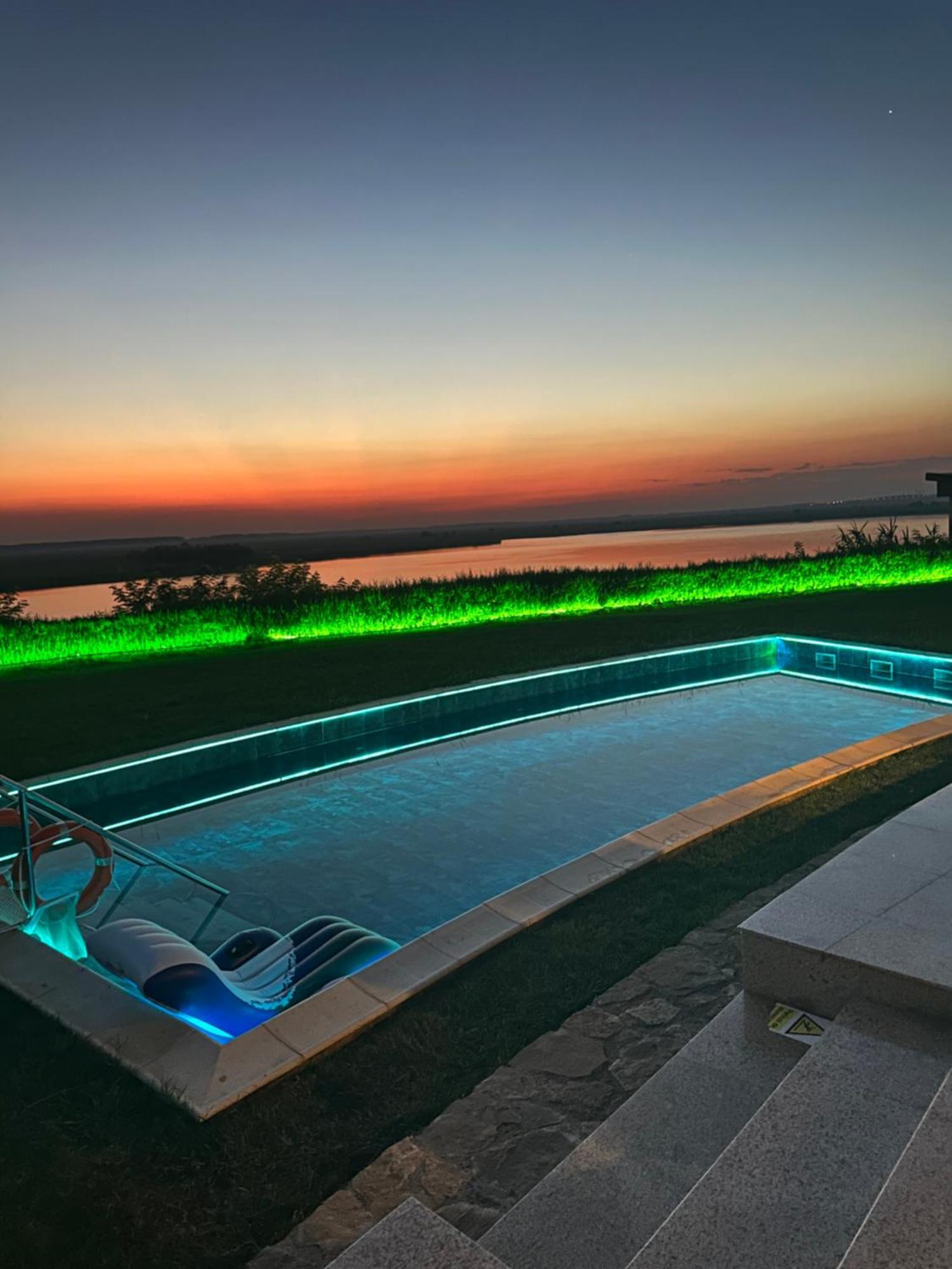 Casa Miralago Boutique Adults Only Tulcea Exterior photo